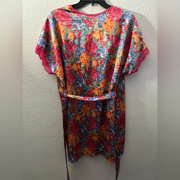 Vanity Fair Multicolor All Over Floral Print Satin Robe M - Picture 3 of 12